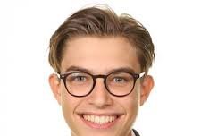 아르망이 학교 사이트에 글도 썼었네