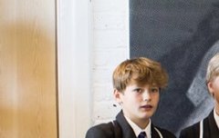 헐 아기 헨리인가??