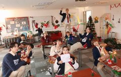 크리스마씨 컨셉 너무 좋다