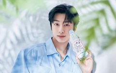 형원이 에비앙 스누피 콜라보 화보