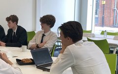 보고싶었던 3인조합은