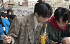 째짜니 이 사진 보면 오빠미 지림