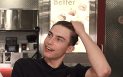 밑글보고 쪄본 아르망 짤