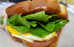 잘먹고 열심히 지내보려고