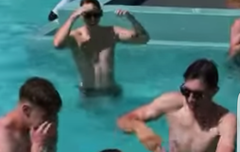 아르망 깨알같은 물뿌리기