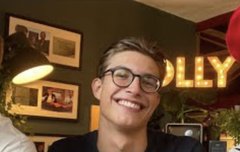 한시간동안 움직이는 아르망을 볼 수 있다니..