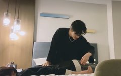 니키 엉덩이에 공항 스티컼ㅋㅋㅋㅋ