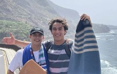 아흐몽 아재 친구 듀오