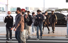 크래비티, '다채로운 매력' 방콕 일정 출국 시