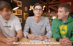 난 진짜 아르망 게이 일수도 있다고 봄..