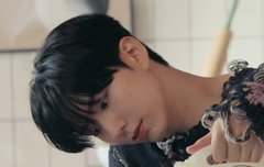 유기현 왜이렇게 예쁘게 생겼냐