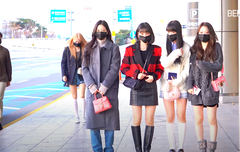 르세라핌, '2022 MAMA' 출국··· 비﻿하인드 시