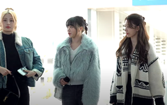 르세라핌 출국, '시선 집중' 러블리시