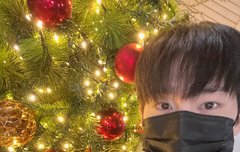 신원이 어려졌다