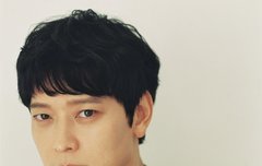 근데 진짜 마크랑 강동원 닮지않았어?