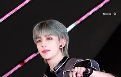 230107 골딘디스크 스키즈 현진