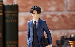 리바이 피규어는 항상