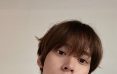 이 사진 재현+헨드리같지 않냐