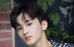 마크가 잘생기긴함