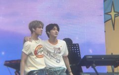 안녕 나 타팬인데 ! 위버스콘