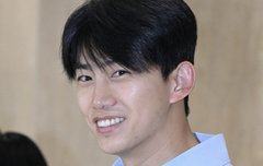 안유진이랑 옥택연 닮았당