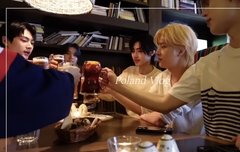 살다살다 엔하이픈 맥주마시는걸 본다