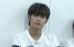 와 김태래 종잇장이야?