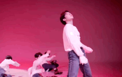 유진이 여기 턴 예술로 돌아