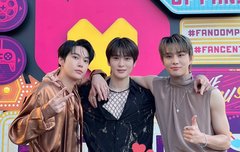 막내옷 입생로랑거래....비싼거였구나..