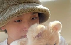 재민이 냥이 품에 안겨서 떨어지질않던데 뭔 학대야