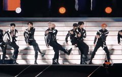 무능 닦는중이야?