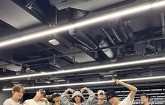 와 연습사진떴다