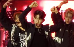 실시간 장하오 복근