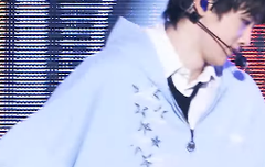 성찬이 후디 정보 있으신분...!