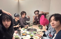 우리 팬톡까지 들어와서 반대 박는애들