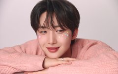 후이 핑크색 진짜 착붙이네