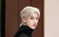 리키 목도리랑 코트 팬이 선물한거임