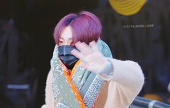 목도리에 잡아먹혔는데ㅋㅋㅋㅋㅋ