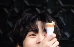 재현 이 팔찌 정보 아는 사람 ㅜㅜ