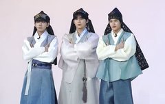 소희만 앞머리 까고 제대로 쓴거 개웃김ㅋㅋㅋ ㅜㅜ