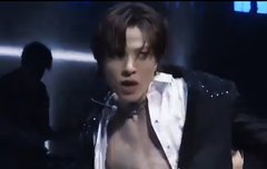 정환이 콘서트때 복근ㄷㄷ