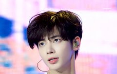 태현이 이 사진 좀 레전드다