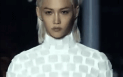 아니 지금일어났는데