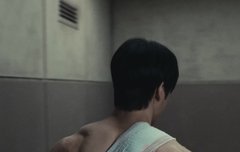 등짝때문에  집중을 못해서 10번은 다시봤네...