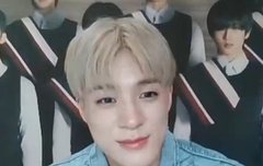 제노 지금  머리색 넘 좋다