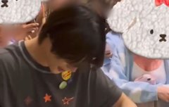 범규 할머니분한테도 싸인해 줌