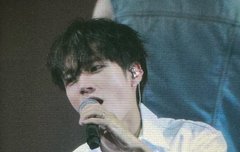 횬이 오늘 왜 이리 존잘강쥐여