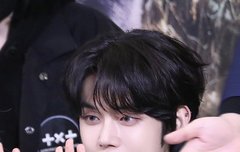 연준이는 얼굴에