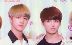 단체사진 찍으면 한켠에 꼭 ㅋㅋㅋㅋㅋ