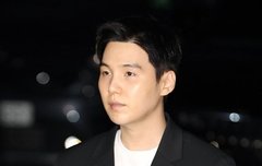 슈가가 지훈이보단 낫네